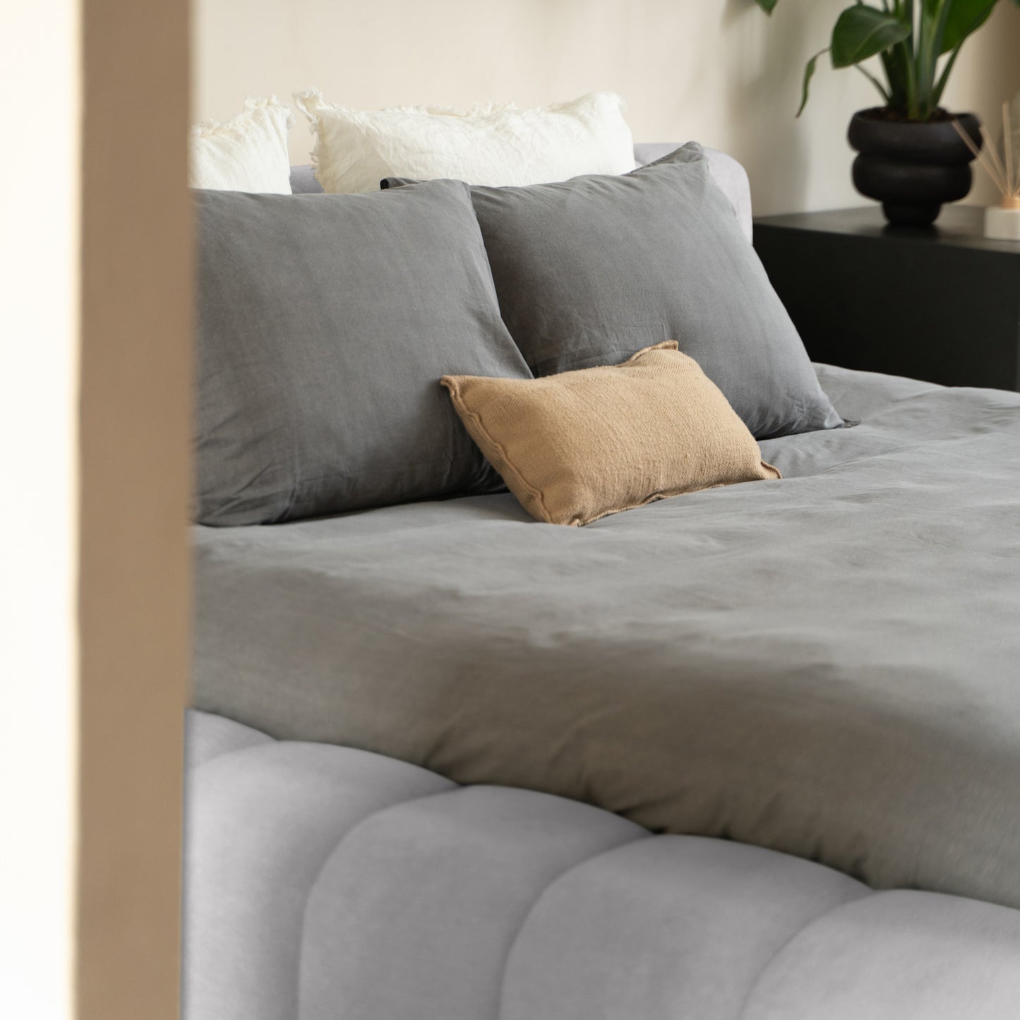 Designbed Adore Classic 160x200 Grijs - Zonder Matras