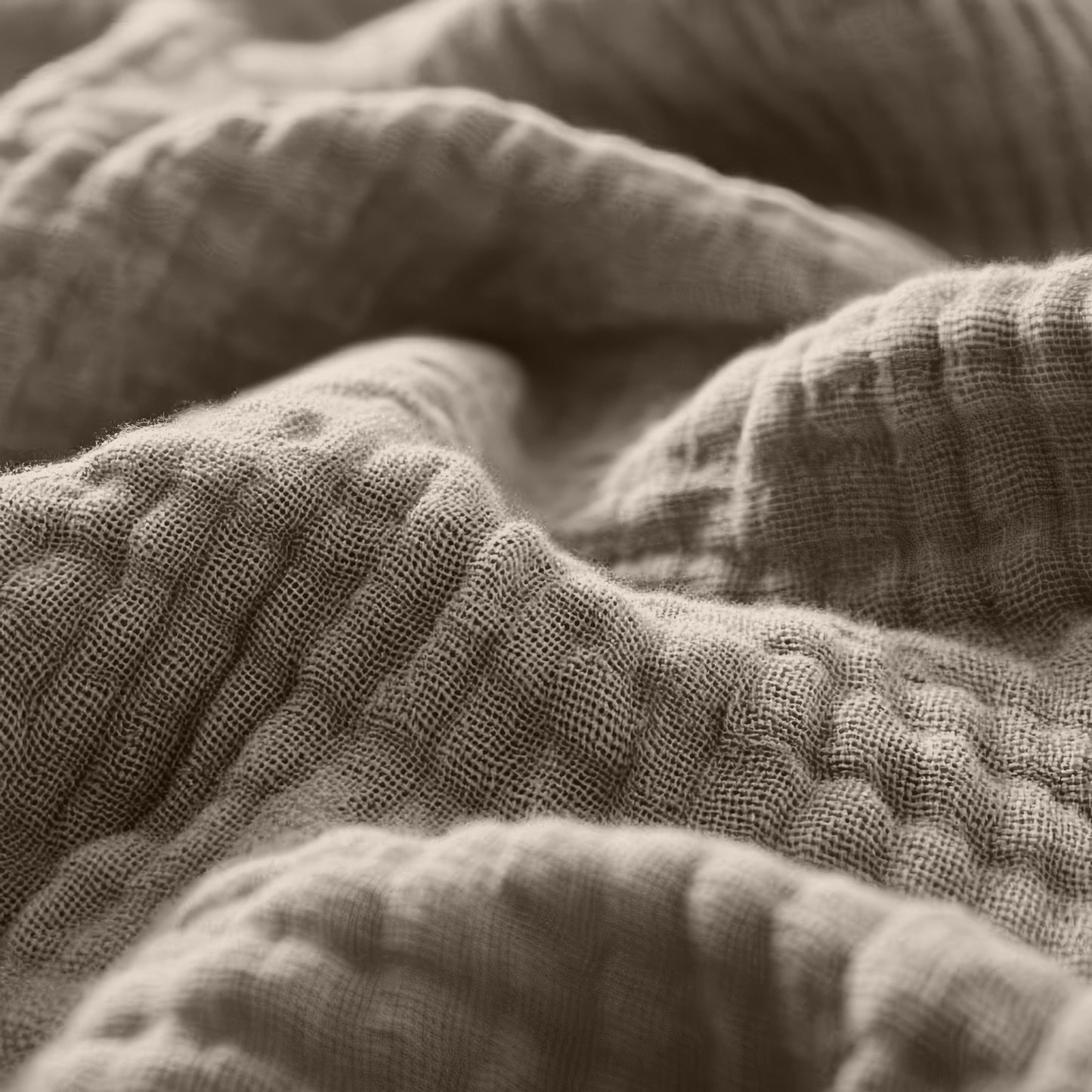 Hoeslaken Mousseline Taupe 1+1 GRATIS