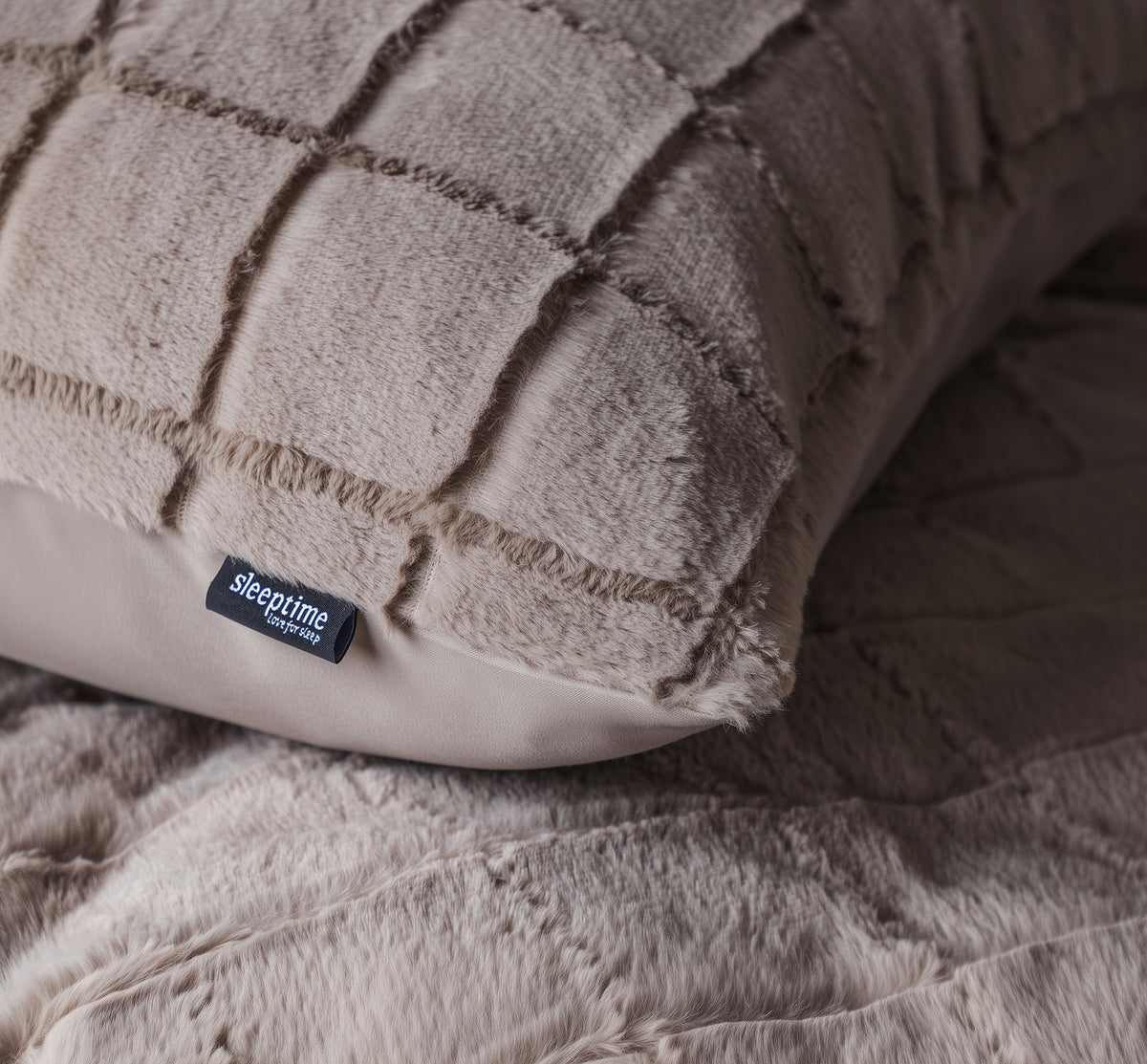 Dekbedovertrek Faux Fur Check Taupe