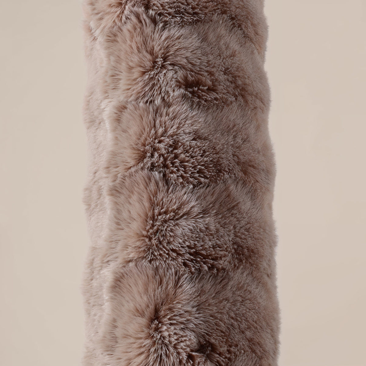 Bodypillow Pompom Taupe