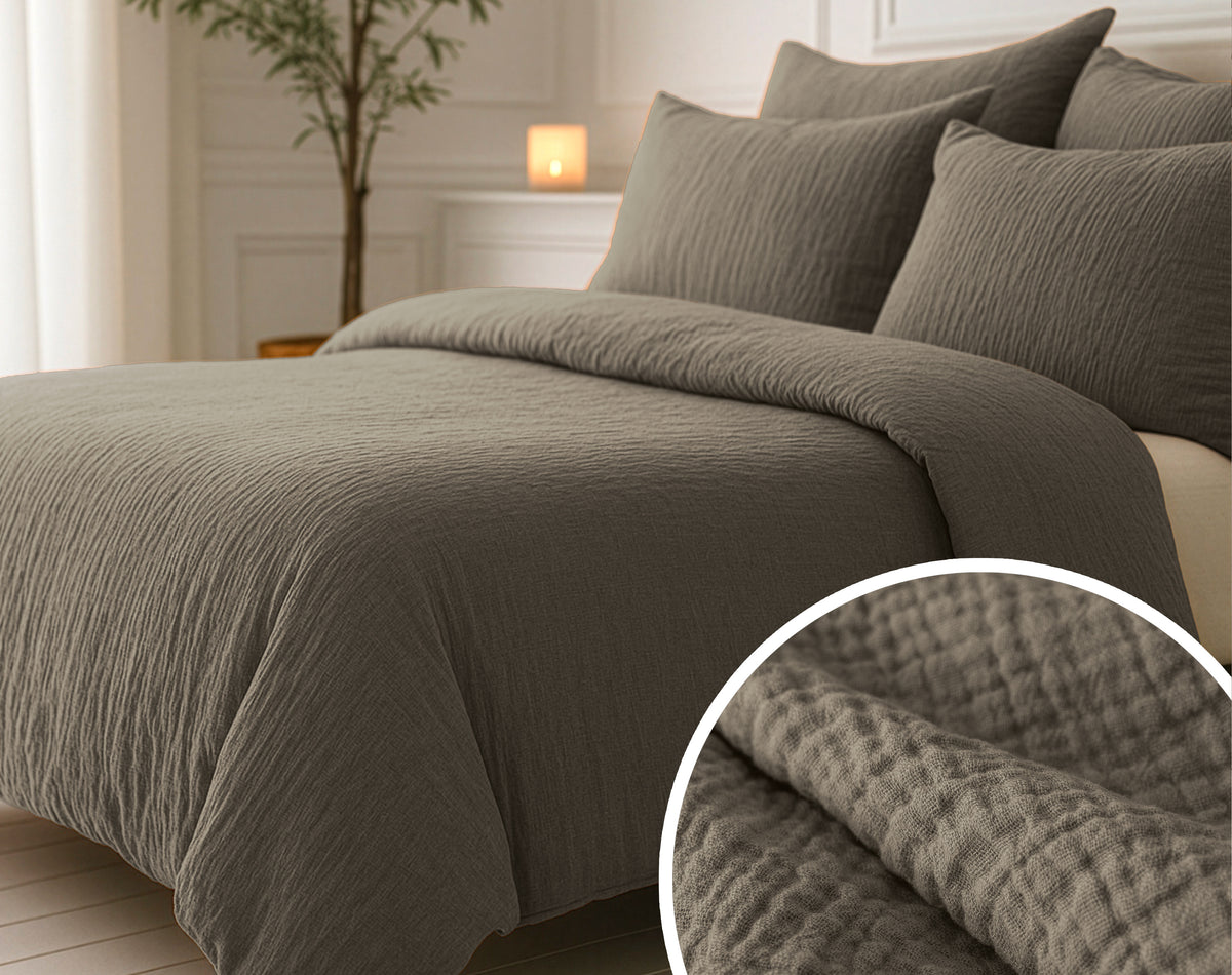 Lazy Dekbed Mousseline Taupe Met Kussenslopen