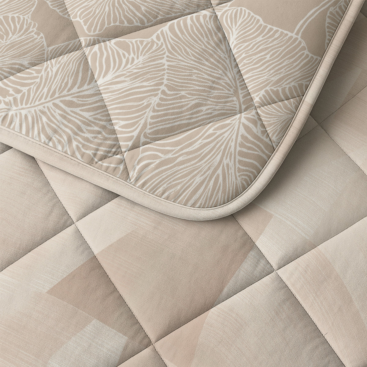 Lazy Dekbed Warm Triangles Zand/Beige Met Kussenslopen