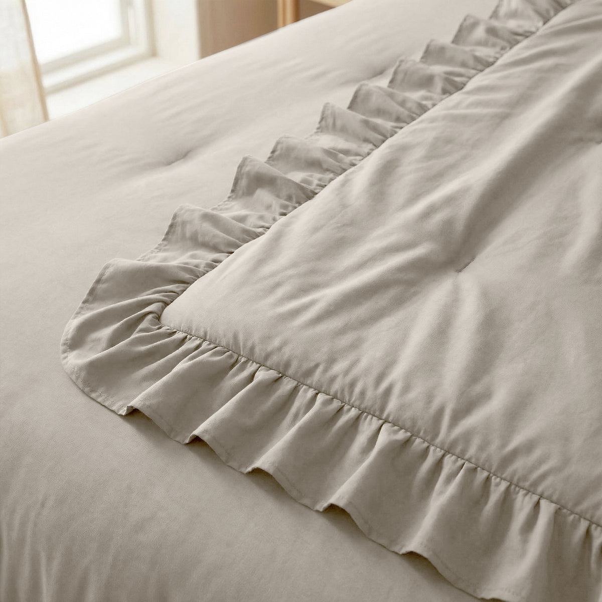 Dekbed Zonder Overtrek Ruffles Taupe/Grijs – Wasbaar