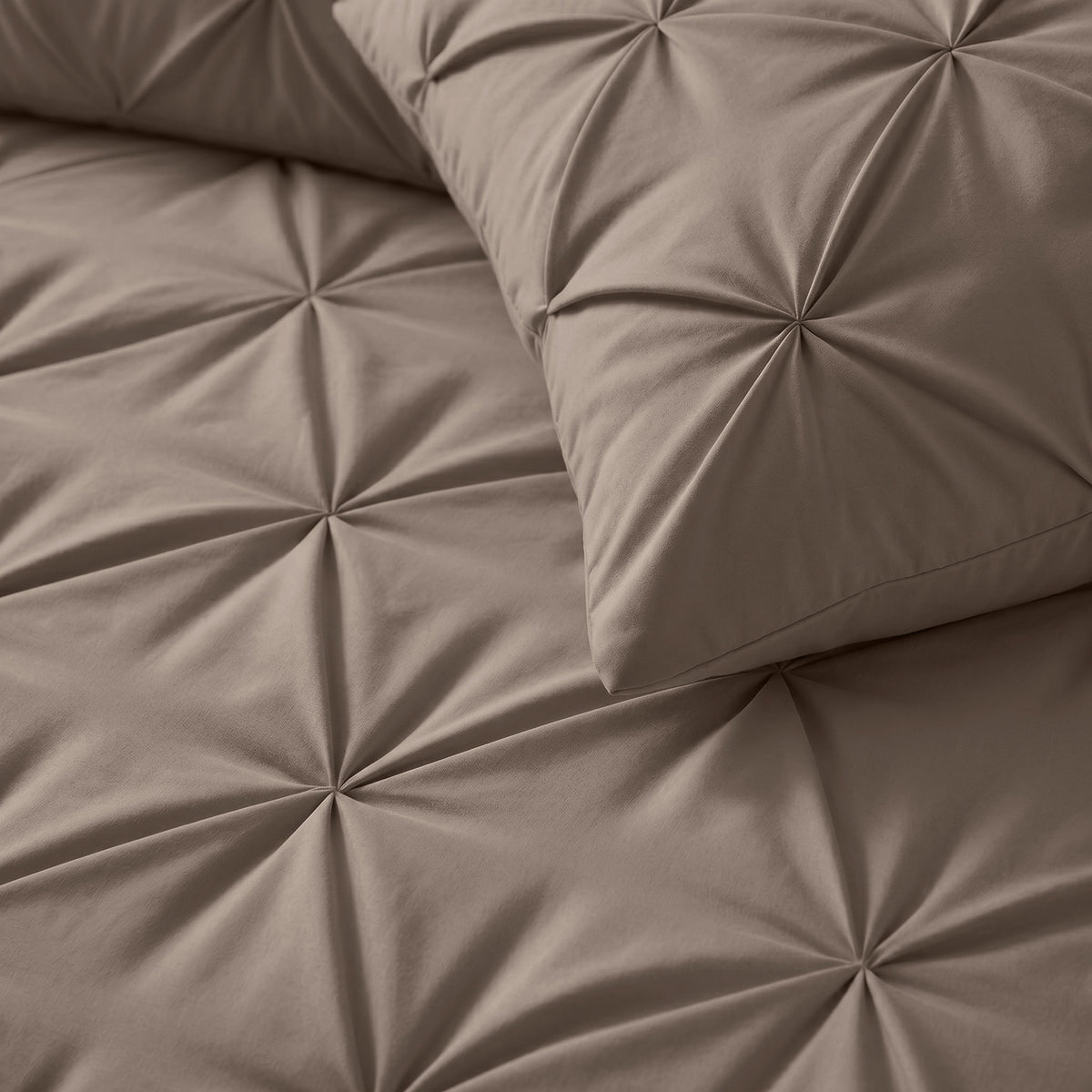Dekbed Zonder Overtrek Pintuck Taupe – Wasbaar