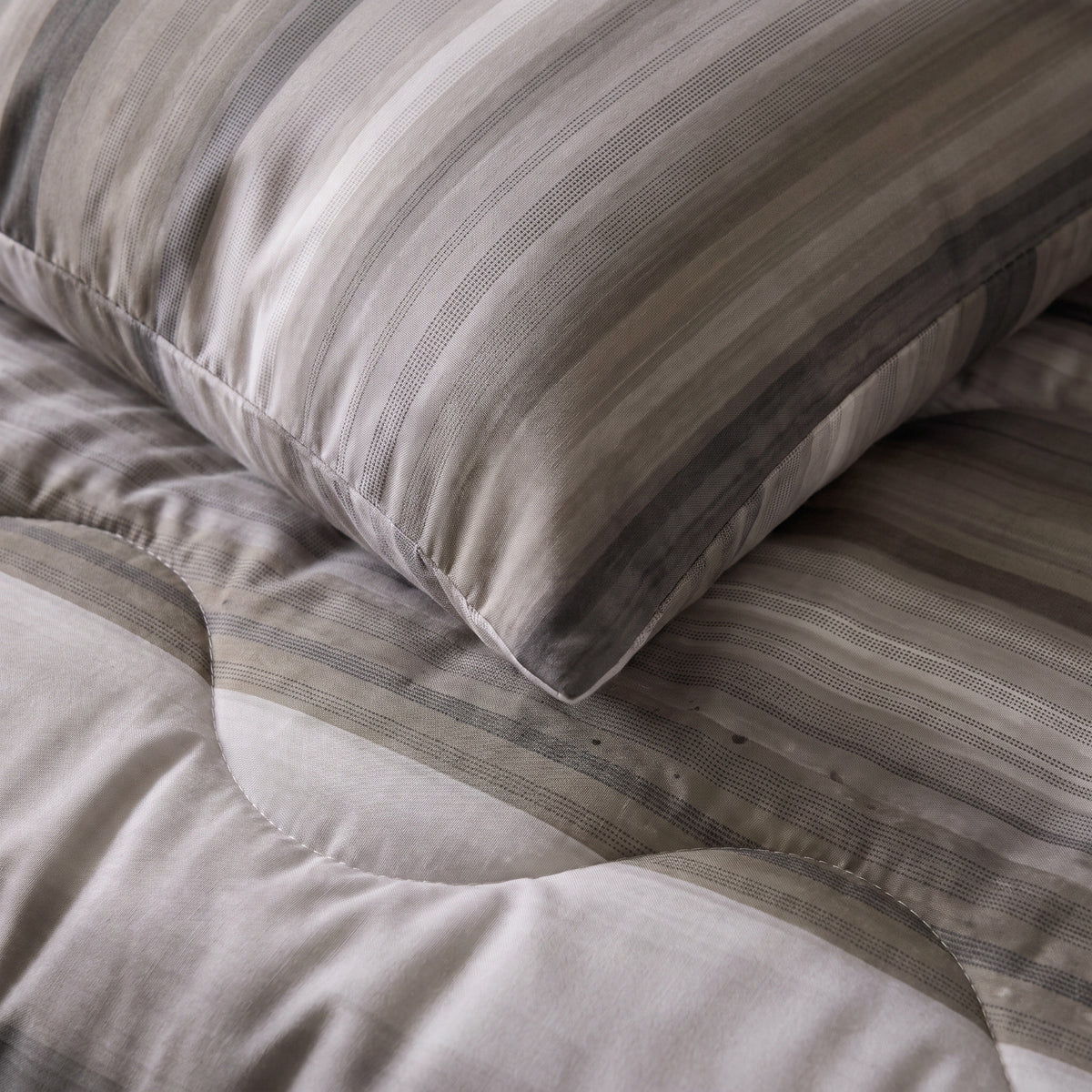 Lazy Dekbed Marcus Taupe