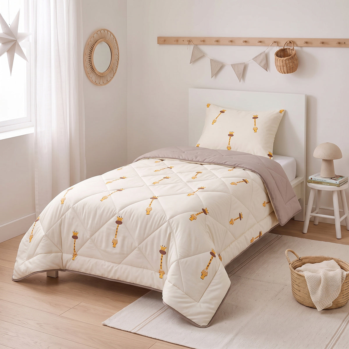 Kinderdekbed Zonder Overtrek Giraf Beige – Wasbaar 140 x 200 cm