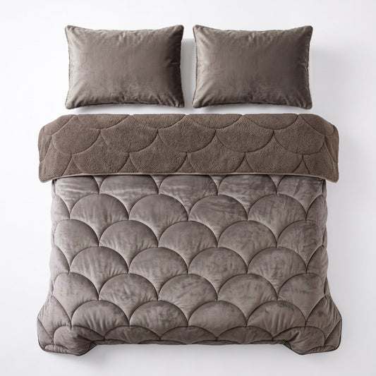 Teddy Velvet Dekbed Zonder Overtrek Taupe/Bruin – Wasbaar, incl. kussenslopen
