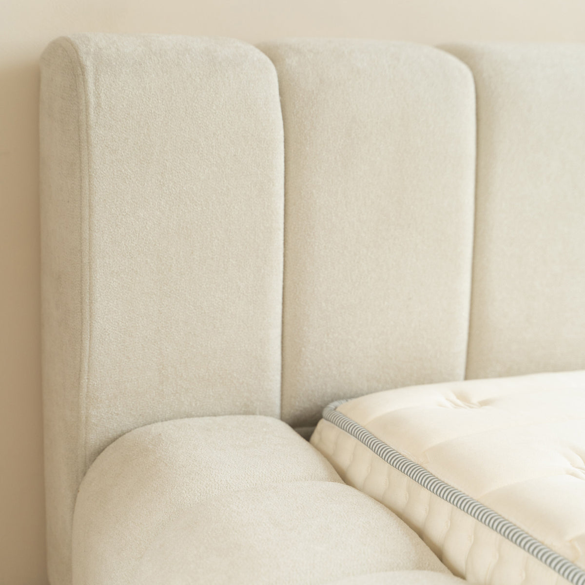 Adore Classic Designbed Beige met Hybrid Pocket Matras