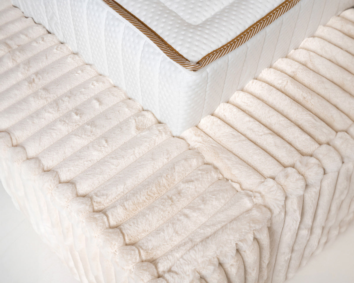 Adore Opberg Melody Pearl beige met Hybrid Pocket Matras