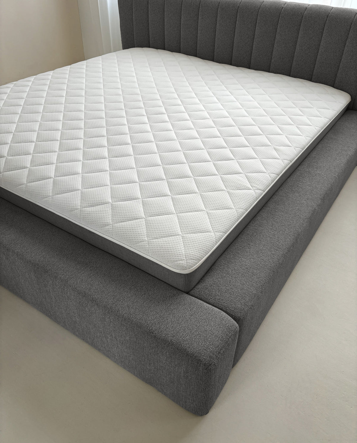Adore Opberg Edira Antraciet met Hybrid Tencel Pocket Matras