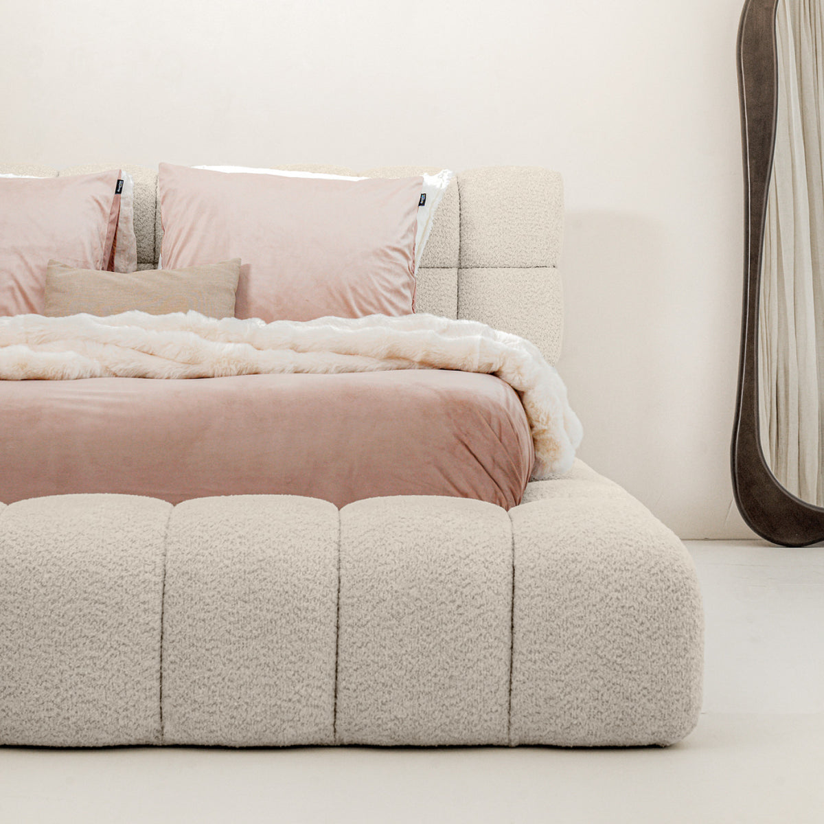Adore Ruby Bouclé Beige - Zonder Matras