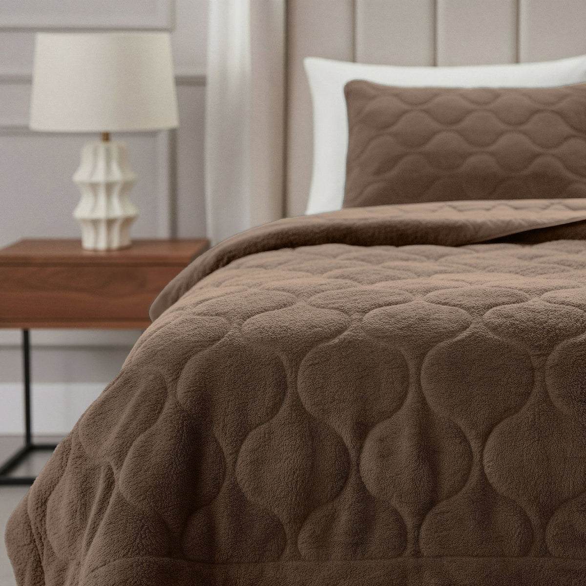Lazy Dekbed Teddy Taupe/Bruin Met Kussenslopen