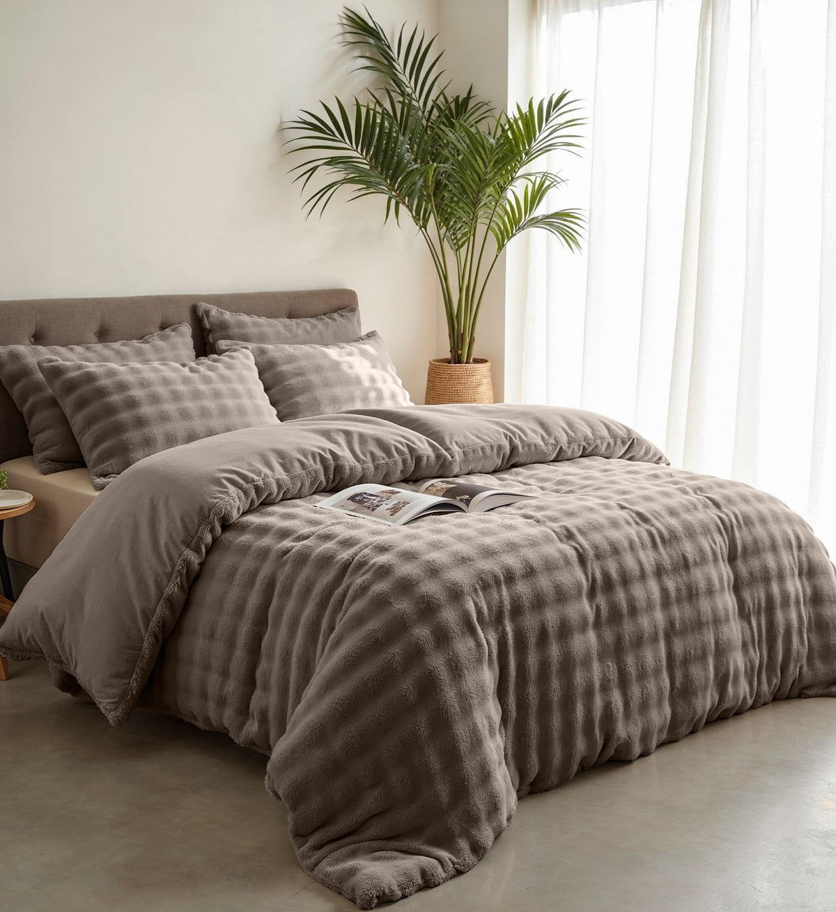 Dekbedovertrek Pompom Taupe