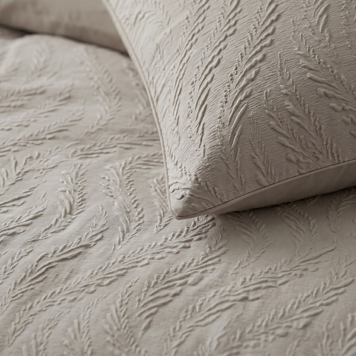 Lazy Dekbed Rafa Taupe Met Kussenslopen